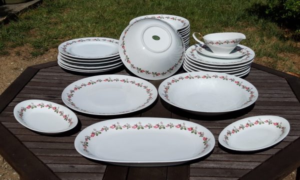 Service de table en porcelaine n°7688