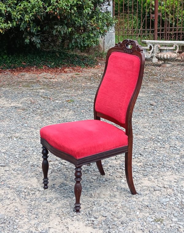 Ancienne chaise basse en noyer n°1505