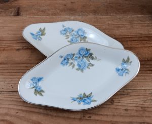 Lot de 2 raviers en porcelaine n°1375