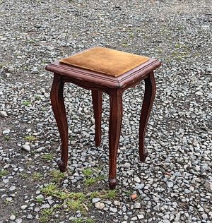 Ancien tabouret en chêne n°2343