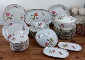 Service de table vintage en porcelaine n°2435