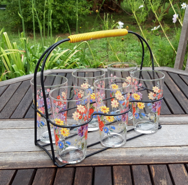 Panier a verres vintage / Métal et scoubidou / n°7999