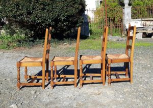 Lot de 4 chaises n°6070