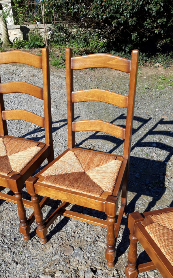 Lot de 4 chaises n°6070