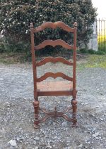 Ancien fauteuil paillé en noyer n°6149