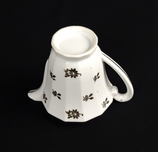 Crémier en porcelaine n°6462