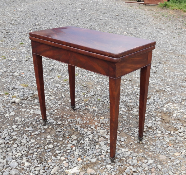 Ancienne table de jeux n°0123