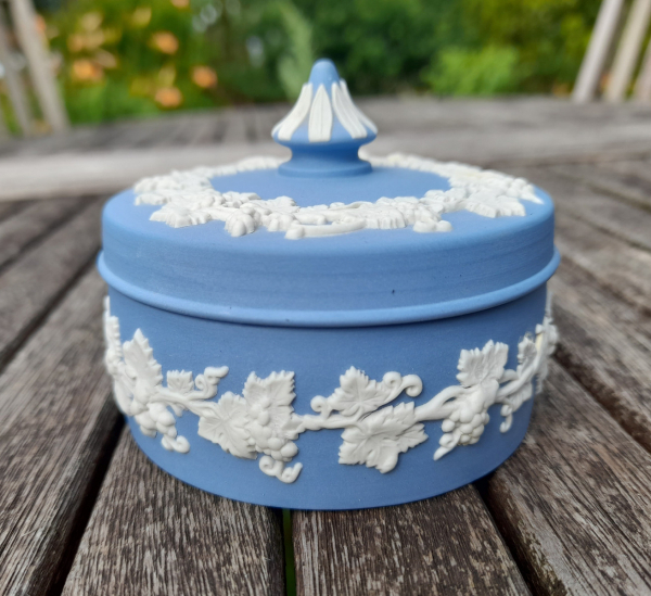 Boite en biscuit de Wedgwood n°0464