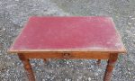 Ancien bureau en noyer / Table a écrire / n°6164