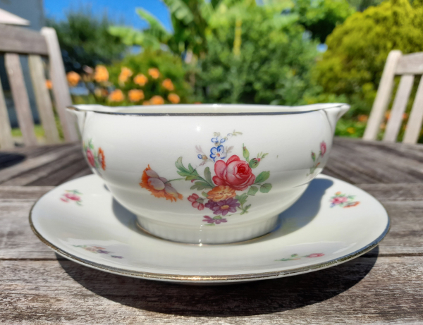 Saucière vintage en porcelaine / Fleurs / n°0512