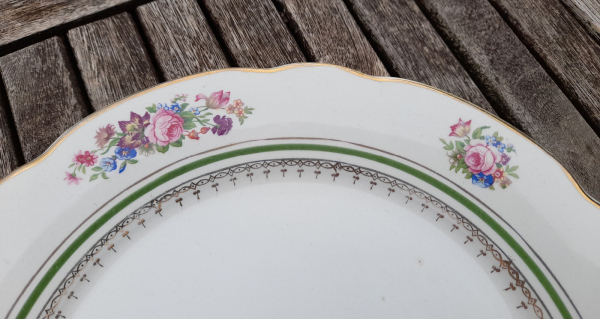 Assiette vintage Sarreguemines Trianon n°0495