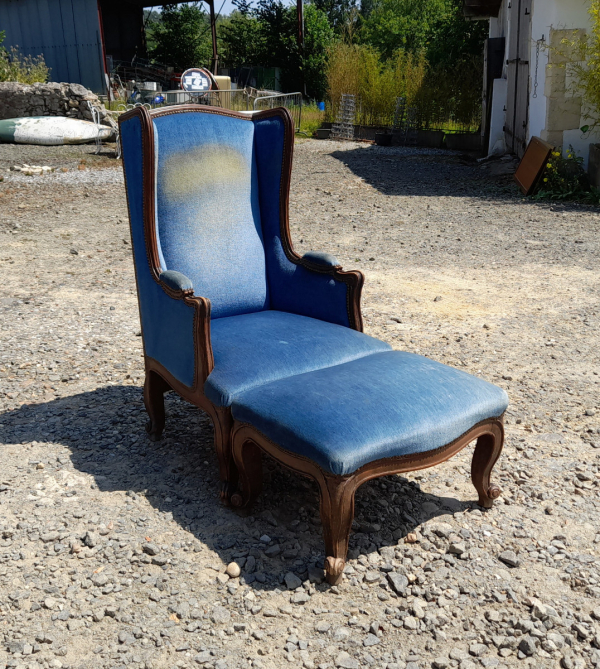 Ancien fauteuil + repose pied n°0537