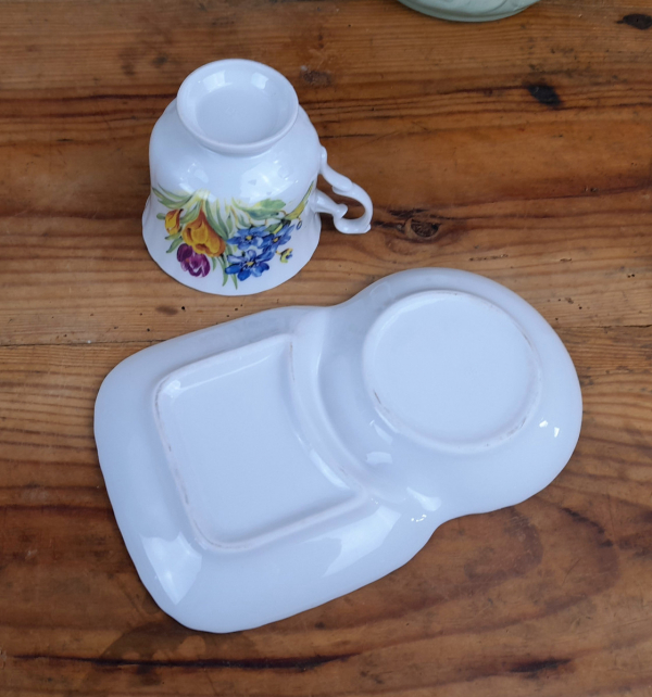 Tasse en porcelaine a thé égoïste  n°0597