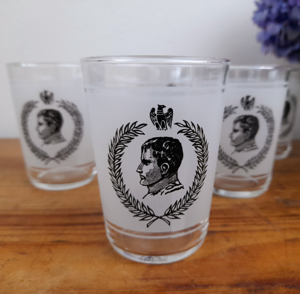 Lot de verres vintages Napoléon n°0725