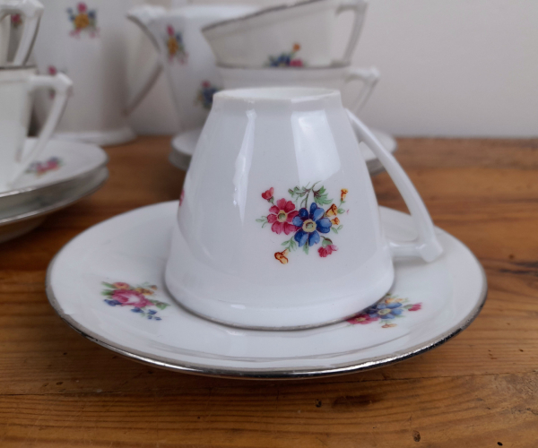 Ancien service a café en porcelaine de Limoges n°0822