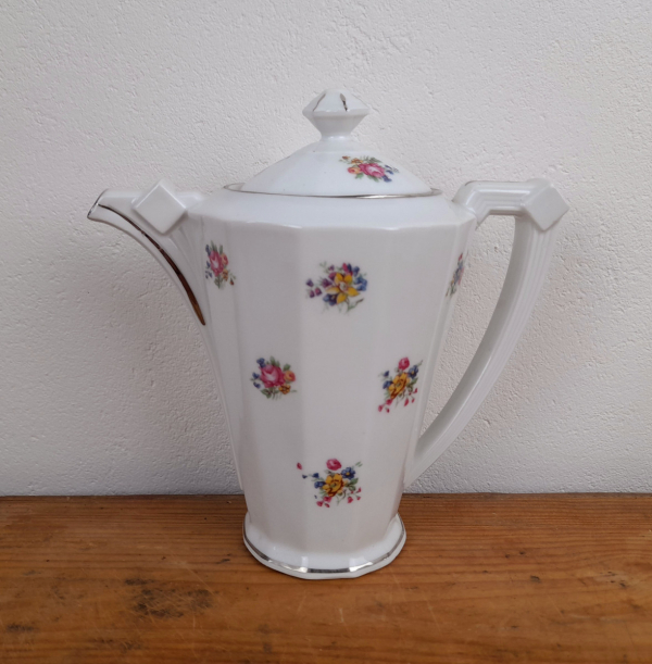 Ancien service a café en porcelaine de Limoges n°0822