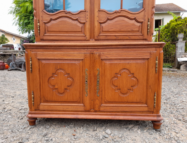 Ancien buffet / Vitrine / en orme n°0616