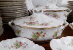 Ancien service en porcelaine de Limoges 70 pieces n°1953