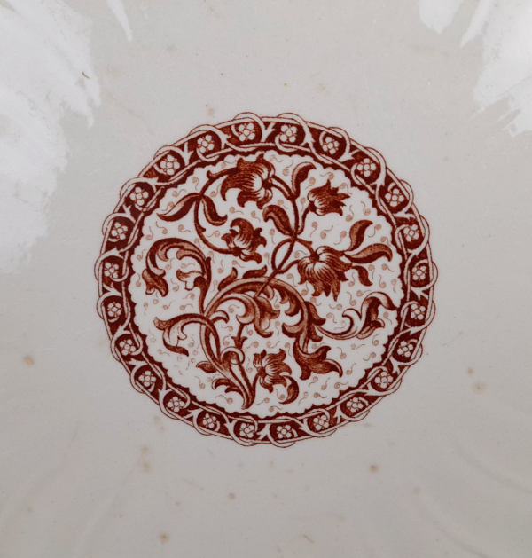 Ancien plat en faience de Gien n°1697