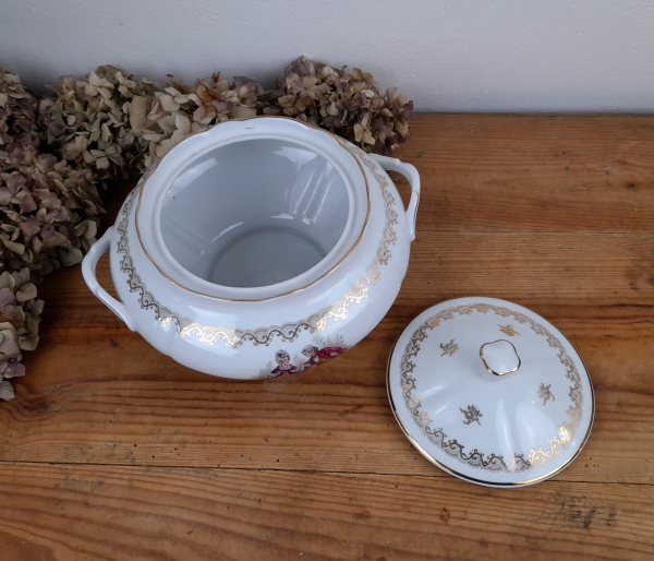 Soupière vintage enporcelaine n°1888