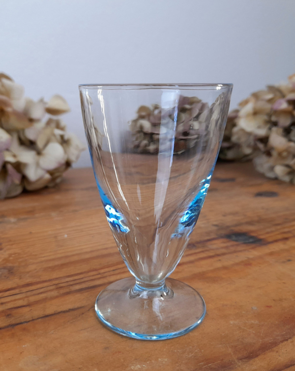 Lot de 7 verres vintages n°1904