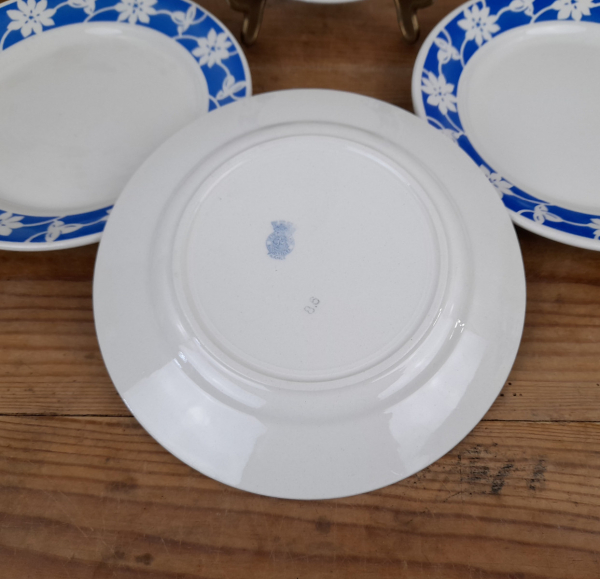 Lot de 4 assiettes a dessert vintages n°2045