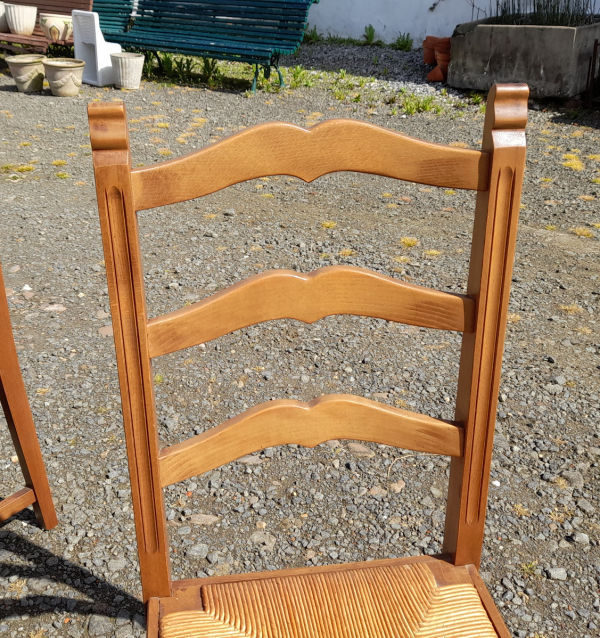 Lot de 4 chaises paillées n°2047