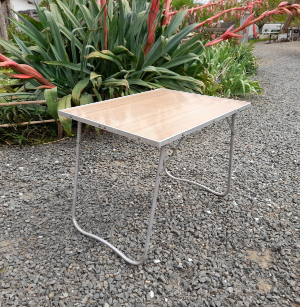 Table de camping vintage n°2155