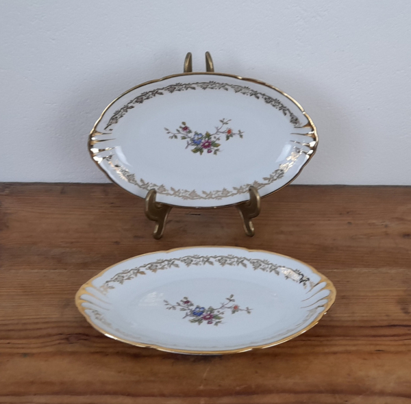 Lot de 2 raviers vintages en porcelaine n°5722