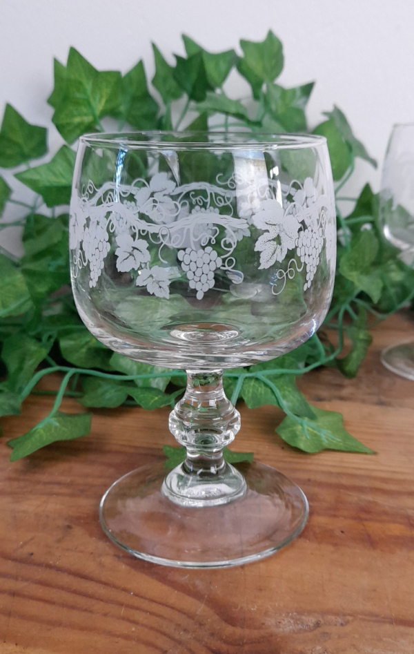 Lot de 6 verres a pied / Grappe de raisin / n°0611