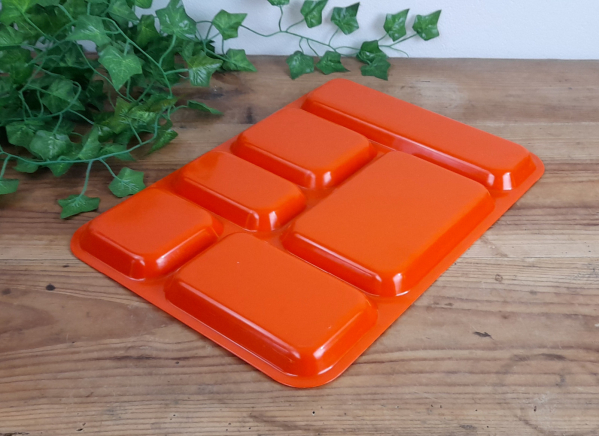 Plateau Tv vintage orange n°4407