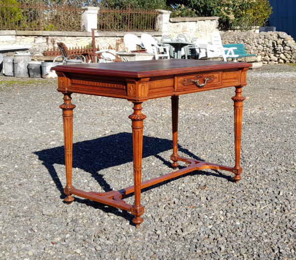 Ancien bureau en noyer n°4458