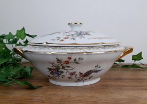 Soupière vintage en porcelaine n°4437