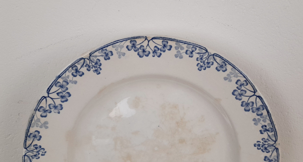 Ancien plat UC Sarreguemines Vichy n°4482