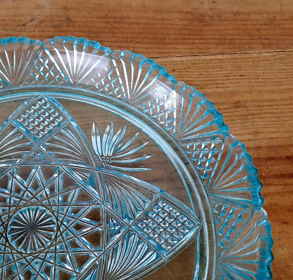 Plat vintage en verre turquoise n°4738