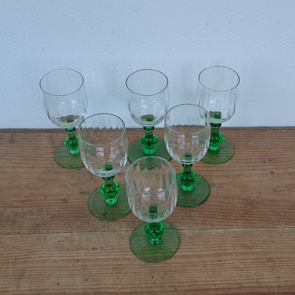 Lot de 6 anciens verres soufflés n°4996