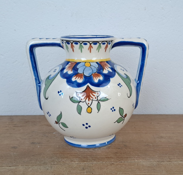 Vase en faience de Rouen n°9181