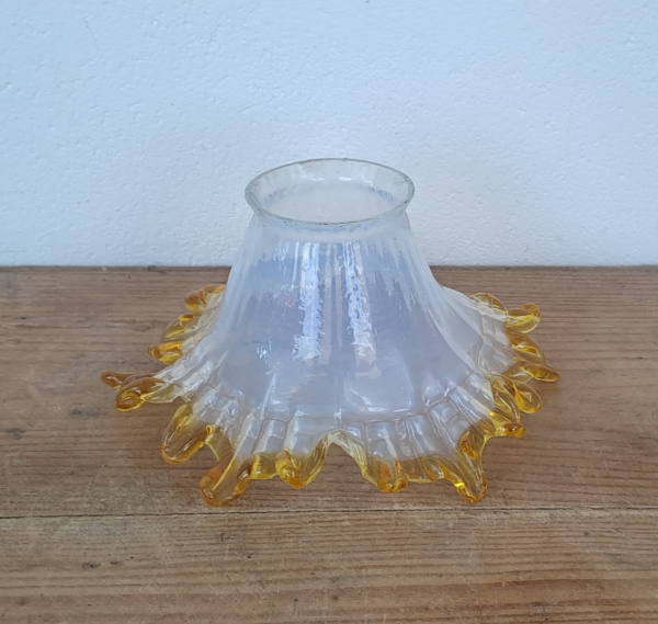 Ancienne tulipe en verre n°9424