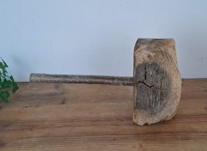 Ancien maillet en bois n°9465