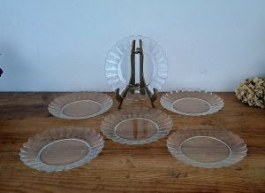 Lot de 6 assiettes a dessert vintages en verre n°9560