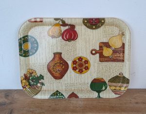 Plateau vintage en fibre de verre n°9603