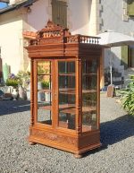 Ancienne vitrine en noyer n°9662