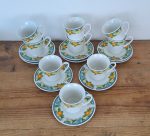 Lot de 9 tasses en porcelaine n°9640