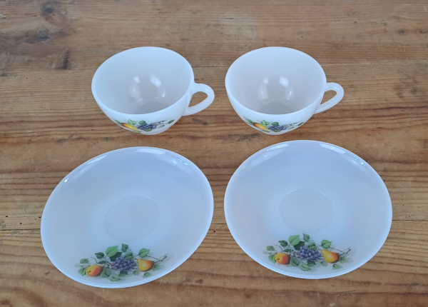 Lot de 2 tasses a thé vintages Arcopal n°9718