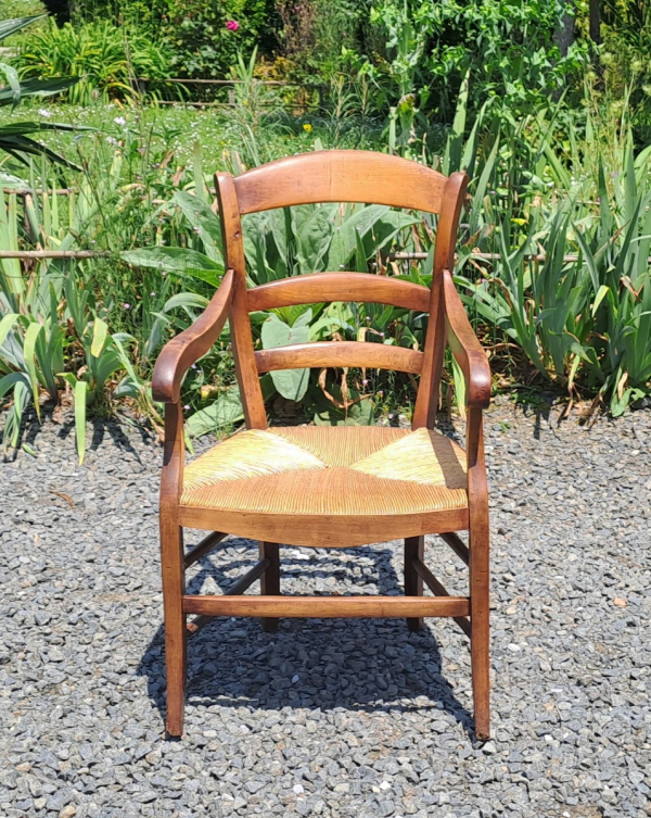 Ancien fauteuil paillé n°9756