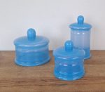 Lot de flacons de toilette en opaline bleue n°9813