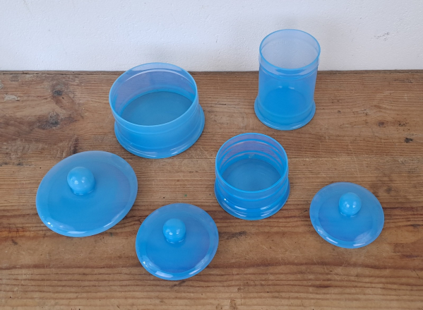 Lot de flacons de toilette en opaline bleue n°9813