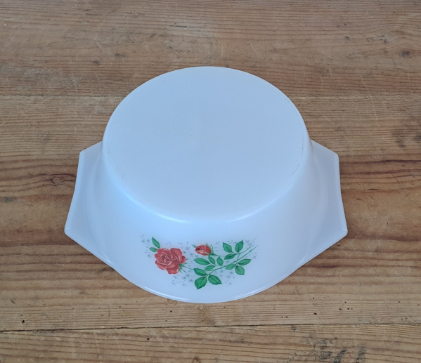 Plat vintage Arcopal / Rose rouge / n°9869