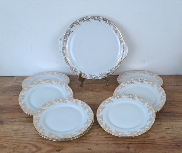 Service a gateaux en porcelaine de Limoges n°9840