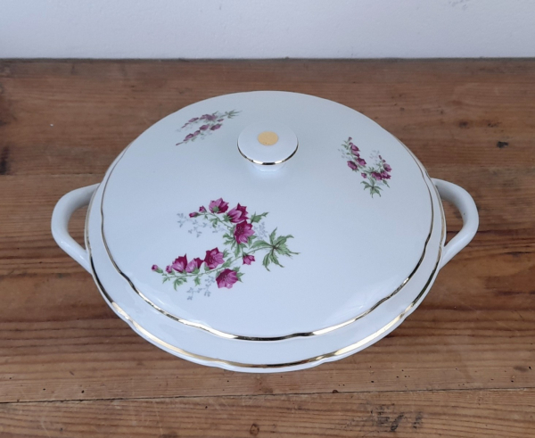 Soupière vintage en porcelaine n°1065